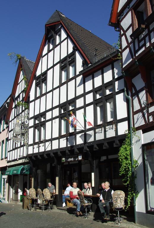 Hotel Restaurant Wolfsschlucht 바트 뮌스터아이펠 외부 사진